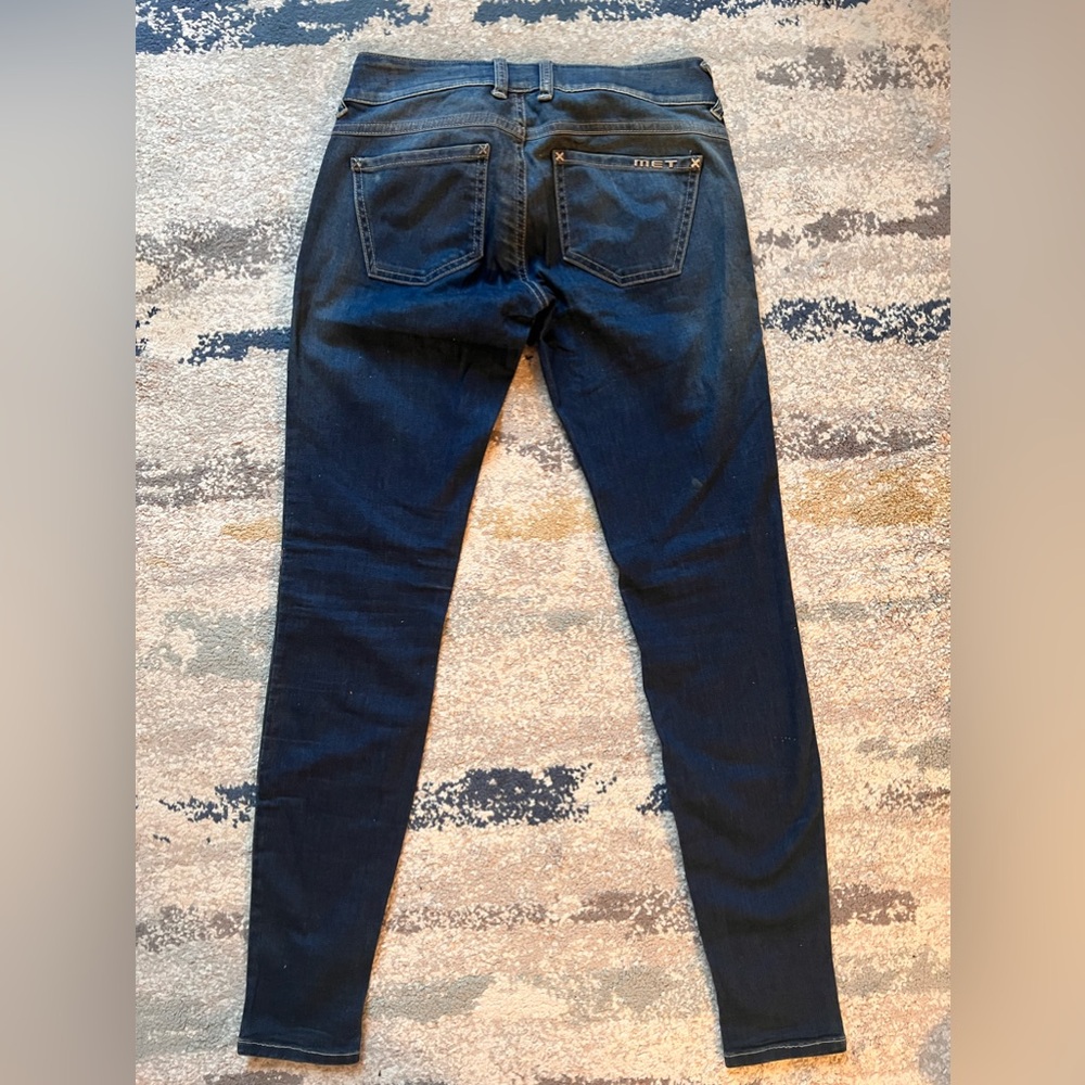 Authentic MET Jeans with Appliqué - Picture 10 of 12